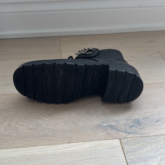 Chanel Black Quilted Leather Ankle Boots - Picture 11 of 14